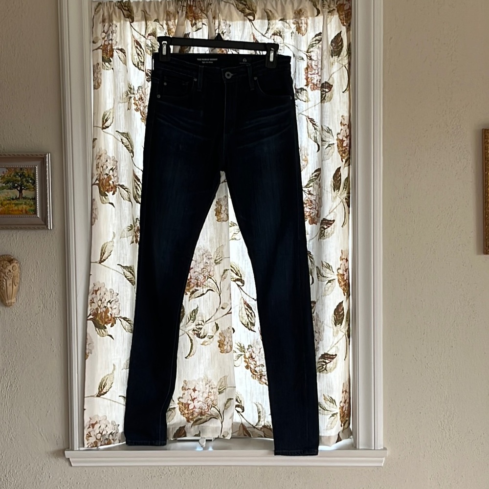 AG High Rise Farrah Skinny Dark Wash, 26R